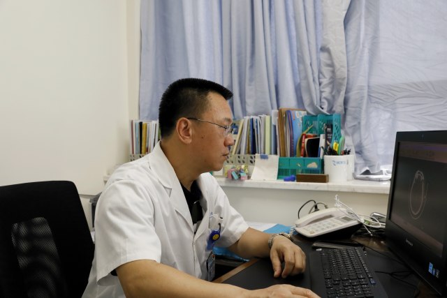 李钢：满腔热忱不惧付出 只为患者健康