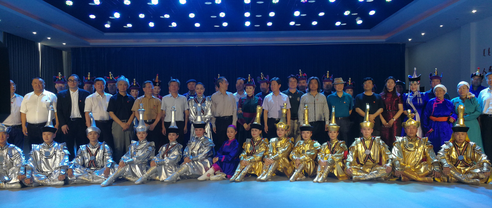 全国政协委员采风写生团走进内蒙——山东画院院长孔维克应邀参加活动