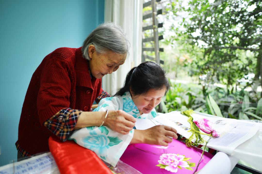 遇见非遗丨千年蜀绣绽放时代芳华