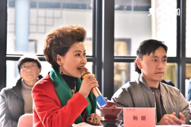 浓园新推论坛品牌“浓园艺思”弥漫馥郁人文温度