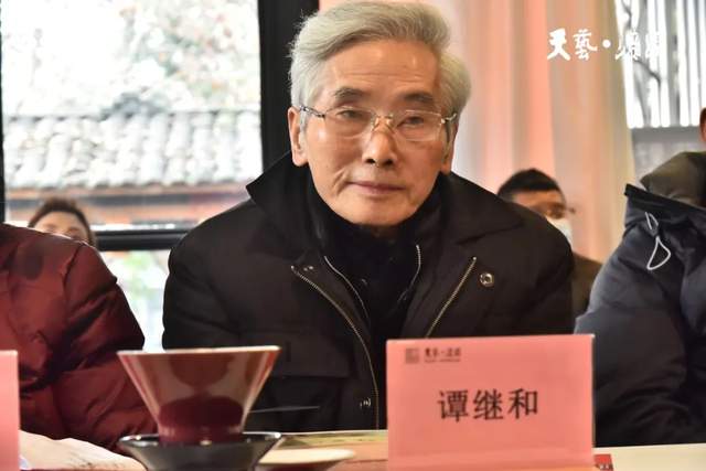 浓园新推论坛品牌“浓园艺思”弥漫馥郁人文温度