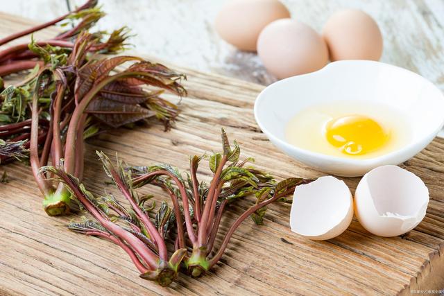 乡村振兴道路上走来特色农产品