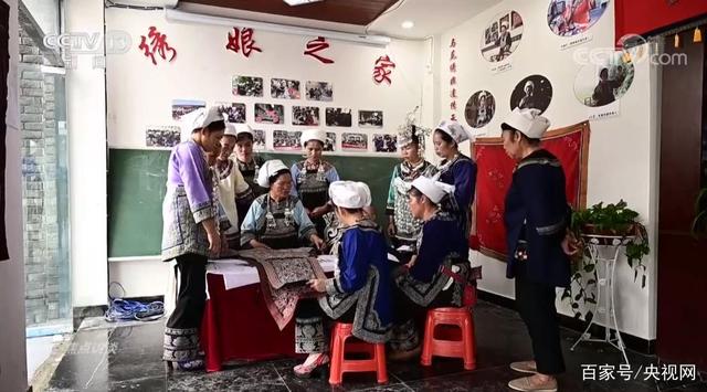 焦点访谈：我们村的新能人 勾蓝图 织锦绣