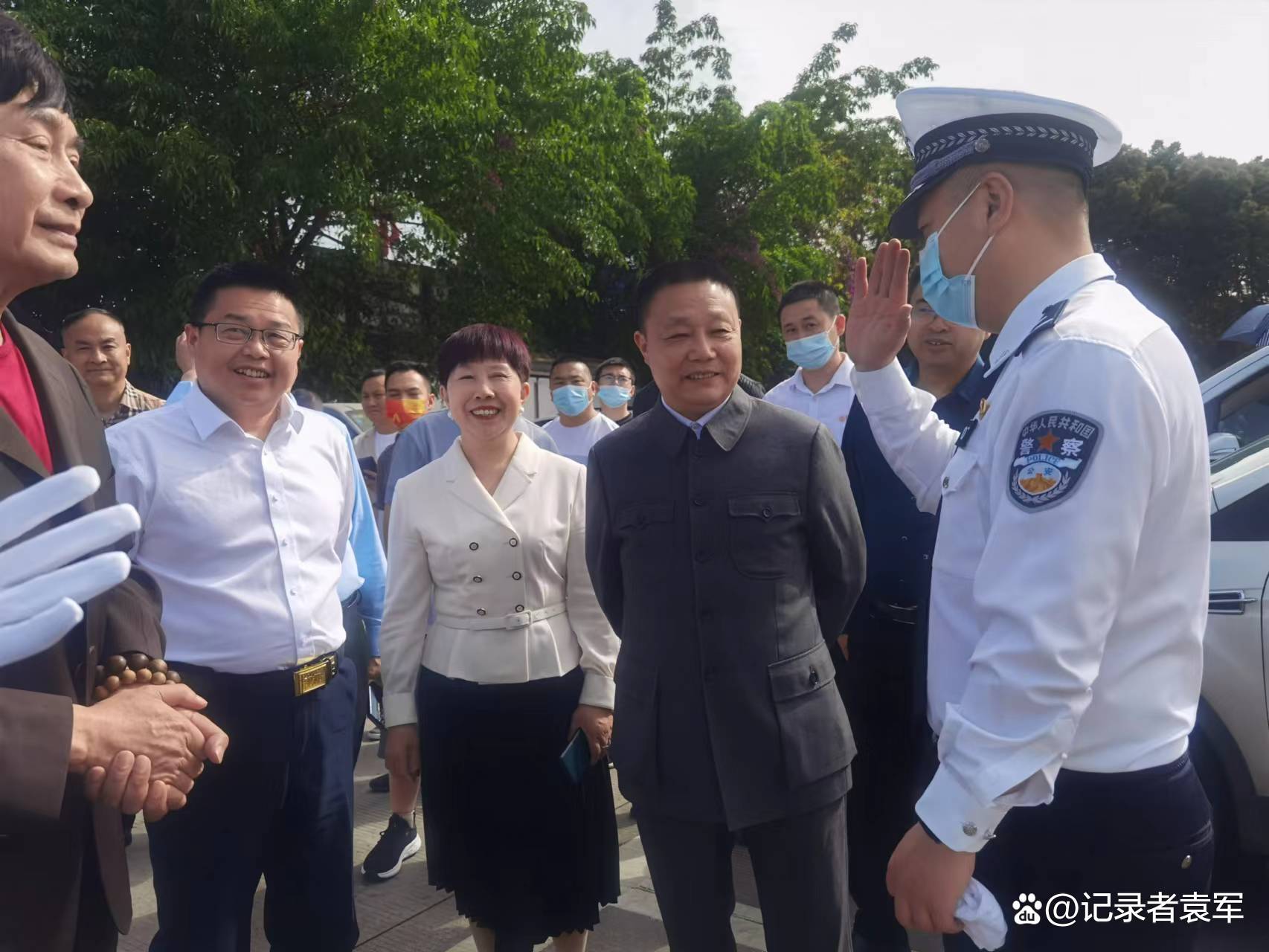 记者袁军被四川省公安厅高速公路公安局聘为“警风警纪监督员”