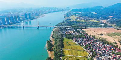 送你一条富春江（行天下）