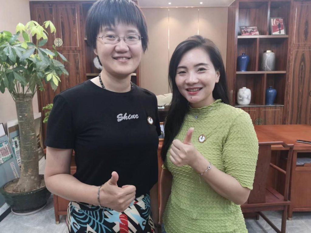 博士茶馆周，独立投资人创始人张铭博士携博士茶馆创始人侯琳博士，核心合伙人邹俊立先生，酱父金酒温玉瑞总裁一行莅临深圳茶博园，合作促进中国茶酒产业发展