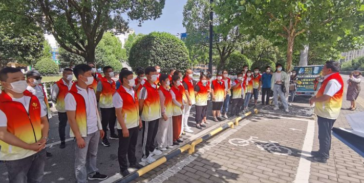 文明颍上，助力高考一阜阳市文明之光志愿者协会举行2022年爱心活动