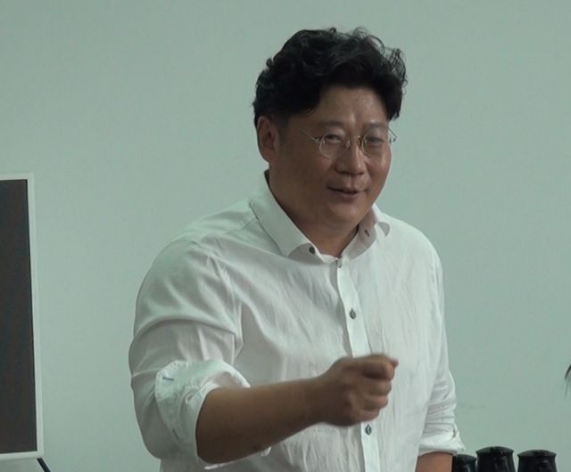 “桃花源记——梁振忠书画印作品展”学术研讨会在济南市美术馆成功举办