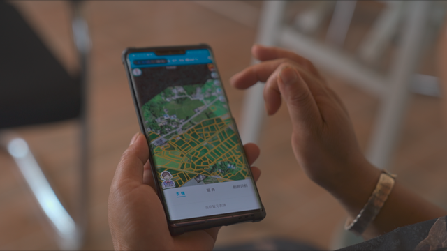 手握“新农具” 成都大邑县农户耕出千亩“智慧田”