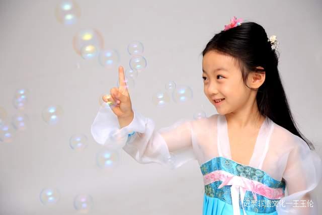 著名词作家赵旭作词的电影《童声里的中国》今日开机