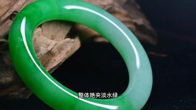 绿水绿底绿晴的官四玉