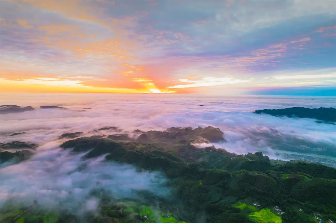 蝉鸣鸟啼的田园牧歌，藏在四川那抹绿色里！