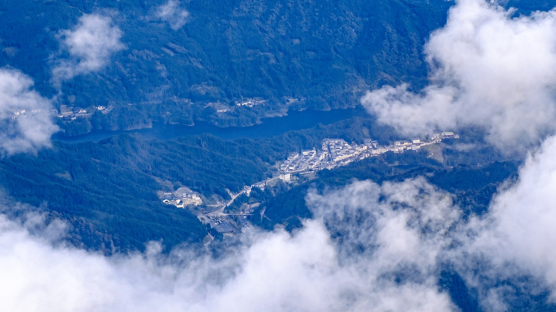 四川版“天空之城”，云海触手可及！