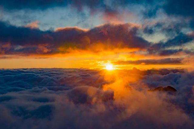 四川版“天空之城”，云海触手可及！