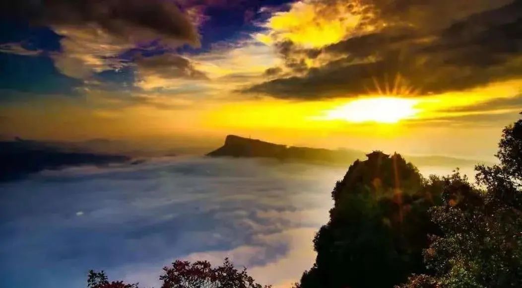 四川版“天空之城”，云海触手可及！