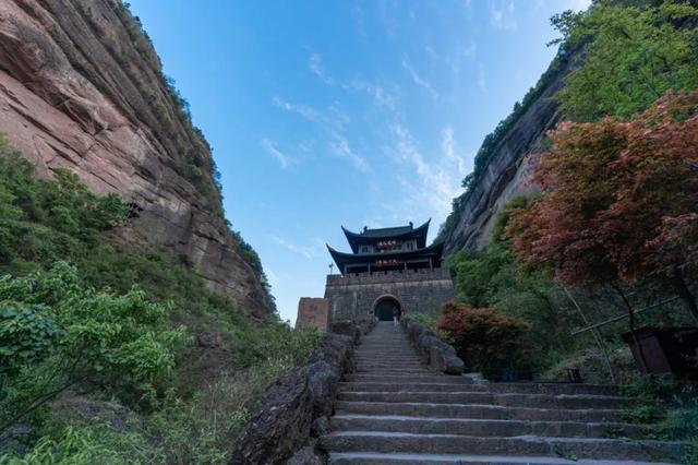 漫步四川·趣味研学｜丹霞研学去哪儿？