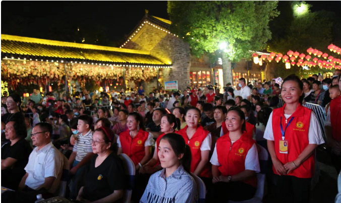 喜迎二十大 礼赞新时代，颍上县文艺界举办贺中秋迎国庆文艺晚会