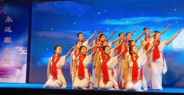 喜迎二十大 礼赞新时代，颍上县文艺界举办贺中秋迎国庆文艺晚会