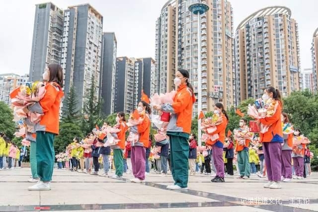 来时无畏，归时无恙，毕节2400名医务人员返程