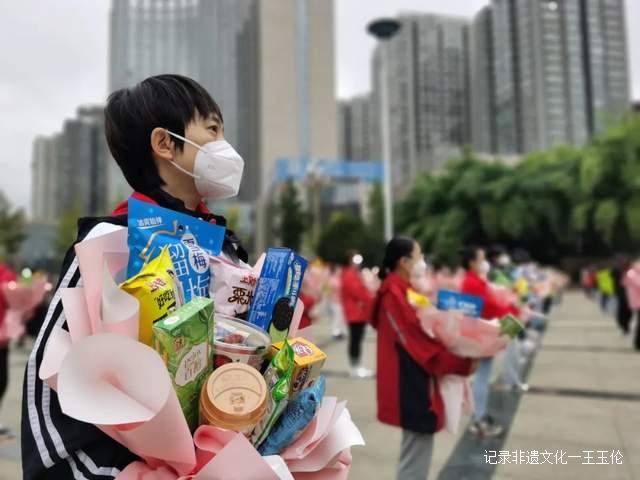 来时无畏，归时无恙，毕节2400名医务人员返程