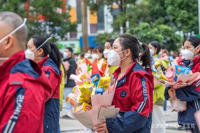 来时无畏，归时无恙，毕节2400名医务人员返程