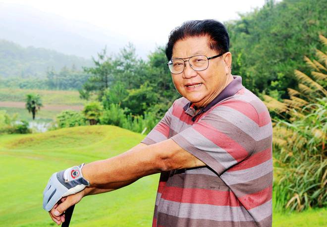 只留清⽓满乾坤——记著名爱国侨领王源兴及他的后辈们