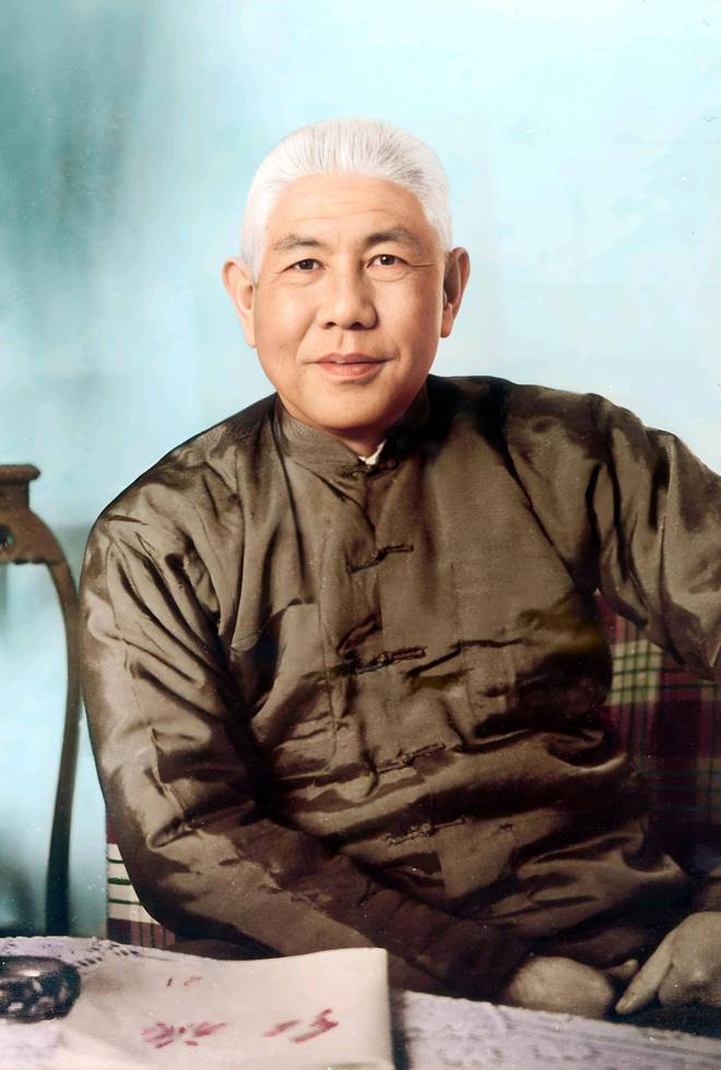 只留清⽓满乾坤——记著名爱国侨领王源兴及他的后辈们