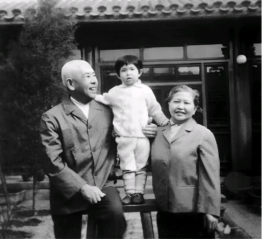 只留清⽓满乾坤——记著名爱国侨领王源兴及他的后辈们