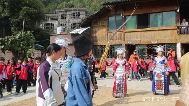 这个秋天，以“纸”为媒，青曼研究院带你探寻非遗文化记忆