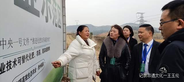 3.15诚信品牌华夏行活动组委会到福泉调研