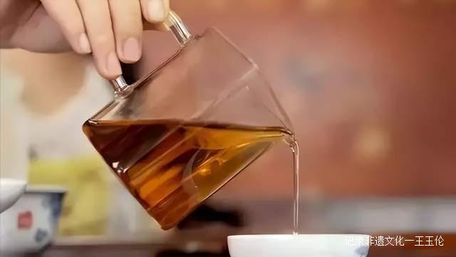 为什么以前内地人不爱喝黑茶？黑茶有什么功效？