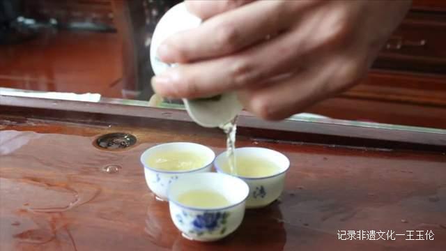 茶叶被誉为“世界三大饮料之一”，是人类的“精神保健剂”