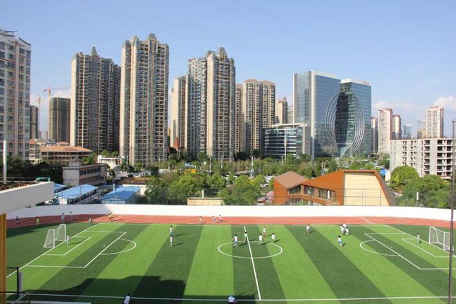 履职在路上：开学第一课，这个学校的学生在学习救命的技能