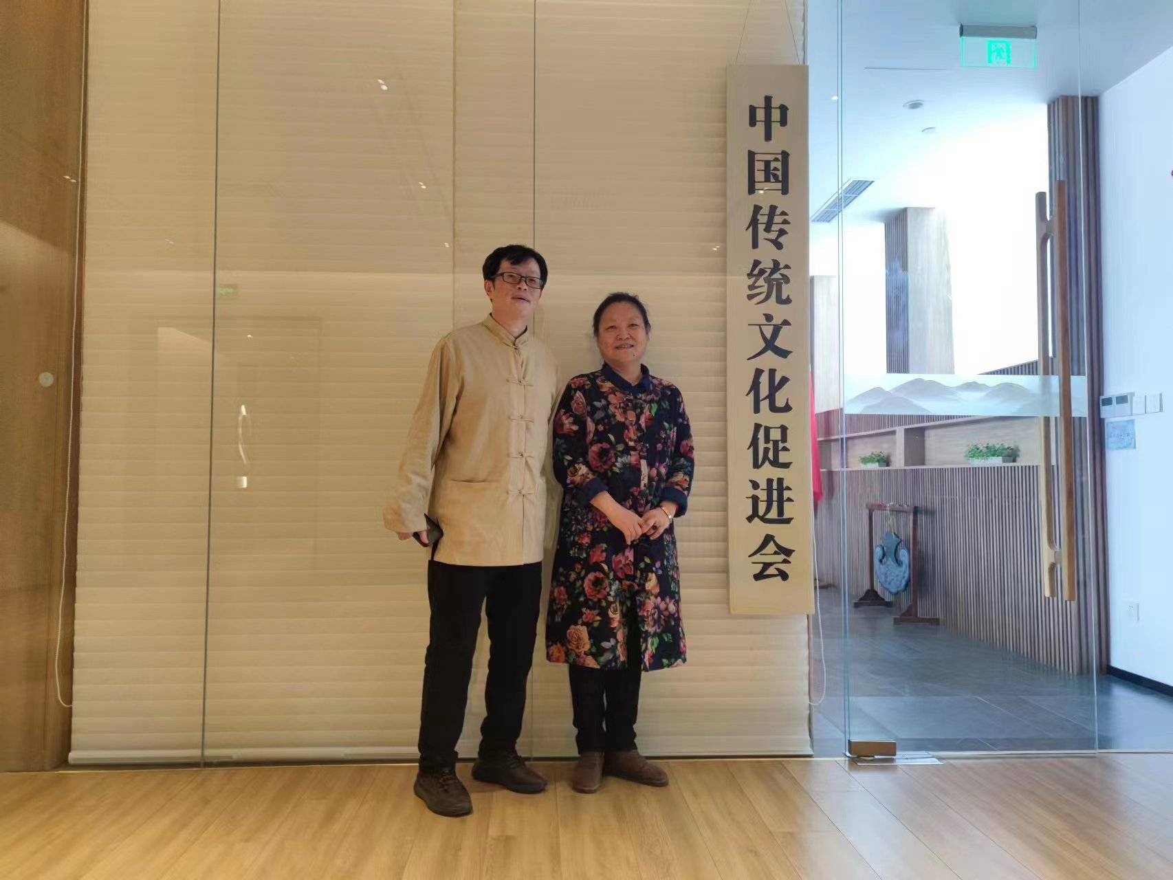 【央媒头条】书虫惊蛰启耕读 