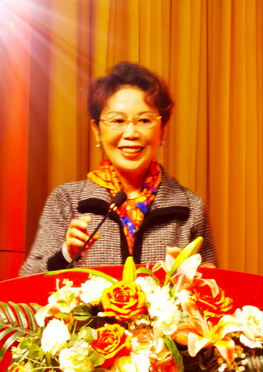 云南省老年合唱协会举行“欢乐进校园，放歌彩云南”系列活动