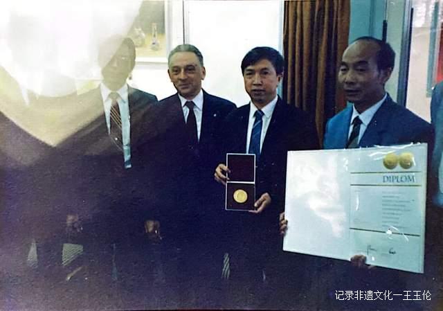 湄潭有两坛：一坛为奇观，一坛为美酒