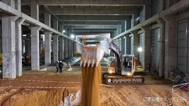 贵州省委常委、常务副省长吴强莅临董酒调研