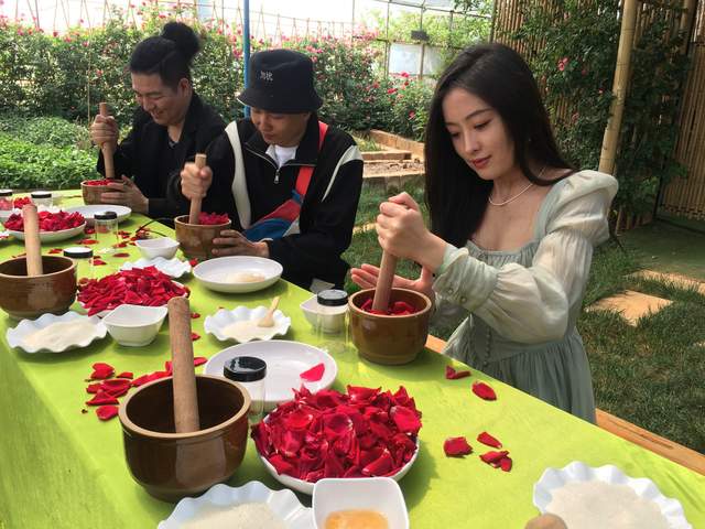 云南：走进“象往之地”，快手达人直播助力玉溪文旅“出圈”