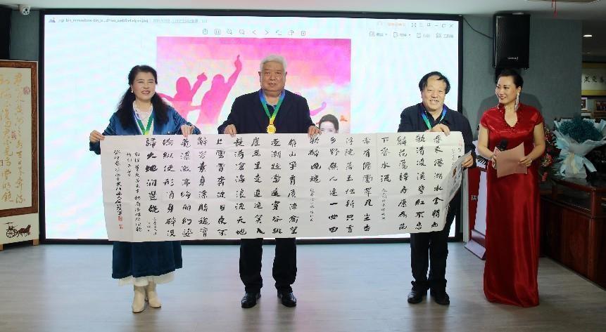 世界读书日“把商洛唱给你听”董发亮诗歌朗诵会在西安举行 