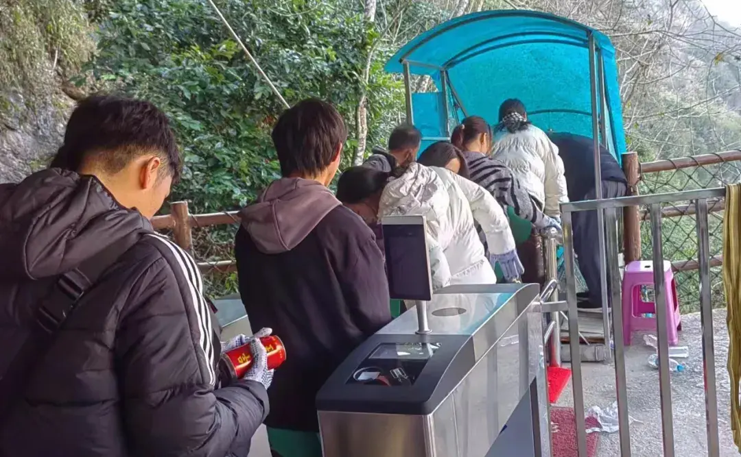 广南：文旅“出圈”，旅游火爆“一路长虹”