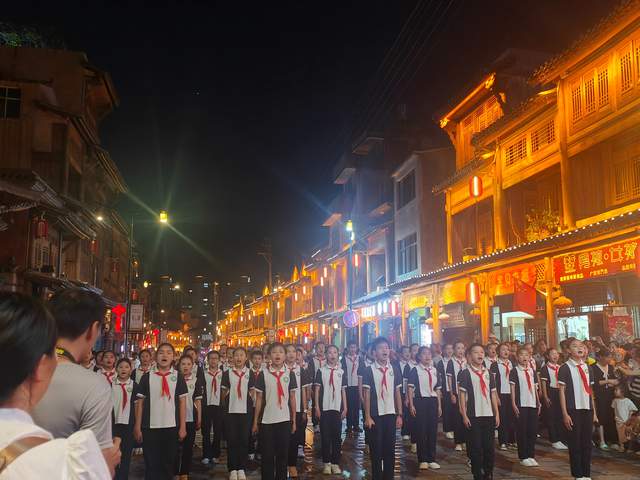 文山广南：激情“五月”传承薪火 豪情万丈斗志昂