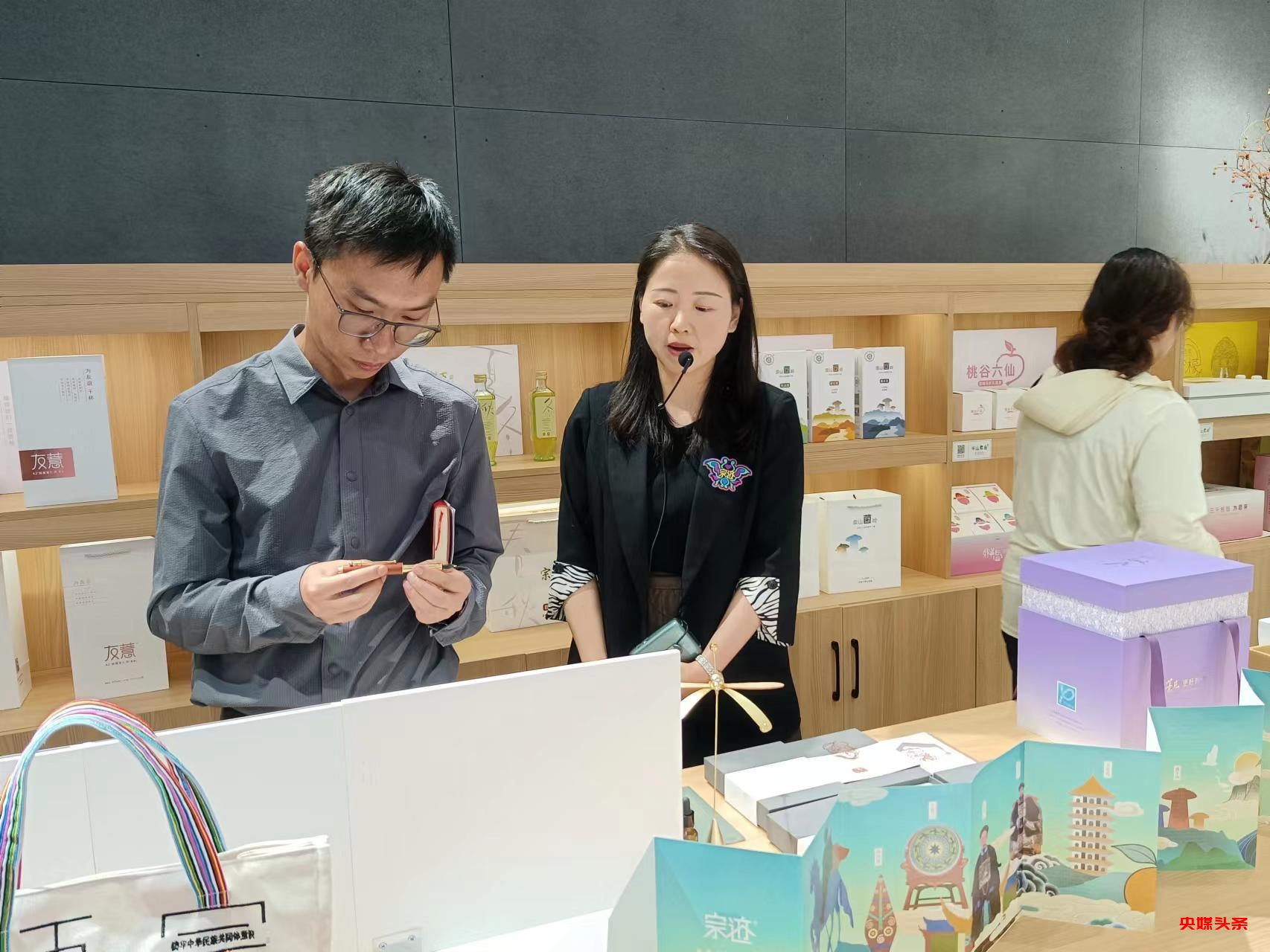 有一种叫云南的生活‖师宗非遗，让古老技艺在电商的“动车”上“复活”