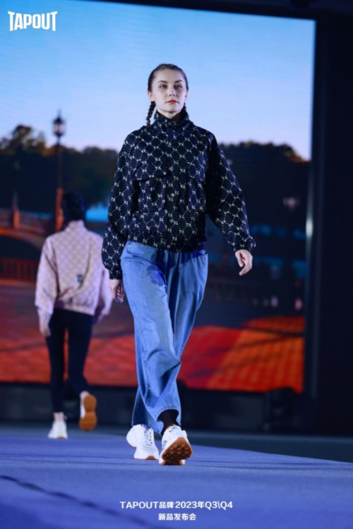 TAPOUT品牌2023年秋冬新品发布会