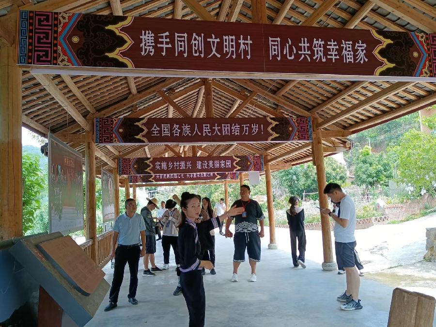 有一种叫云南的生活‖坡芽歌书的“爱情密码”，镌刻着壮家儿女缠绵的爱情