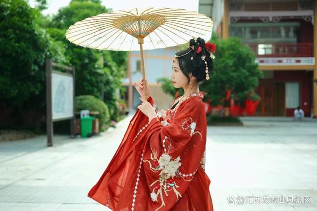 江西这个景区穿汉服免门票入园啦！还有超实用的汉服拍照技巧附送给你！