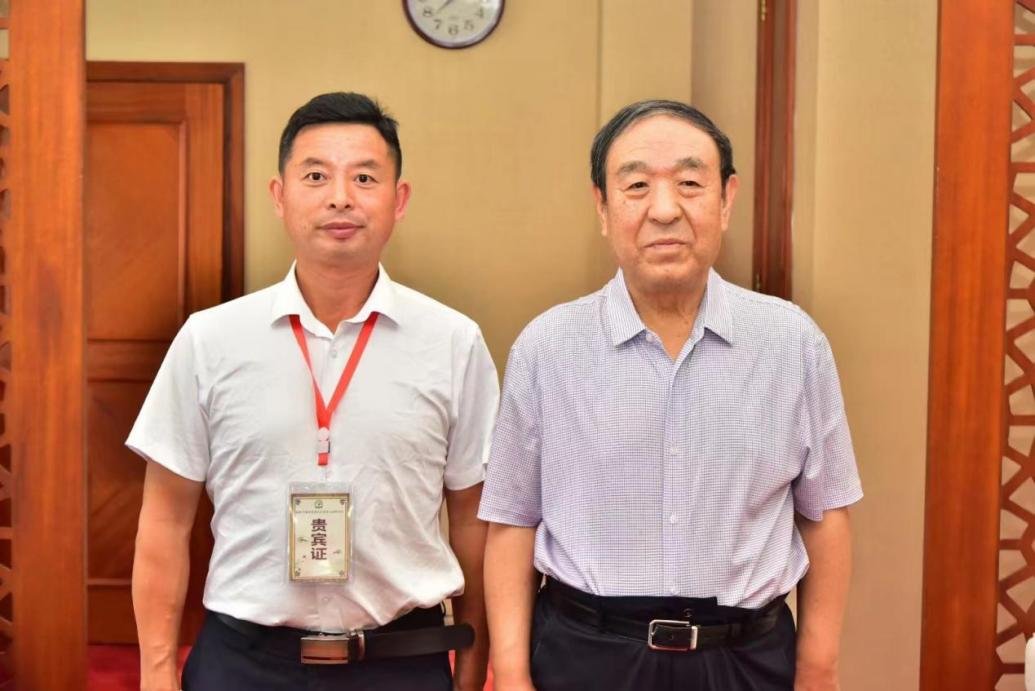 中国当代大国名医——黄恩度