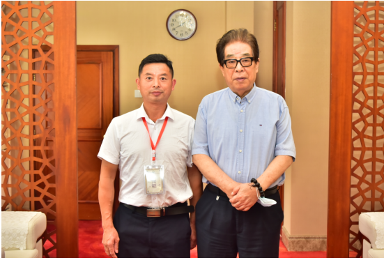 中国当代大国名医——黄恩度