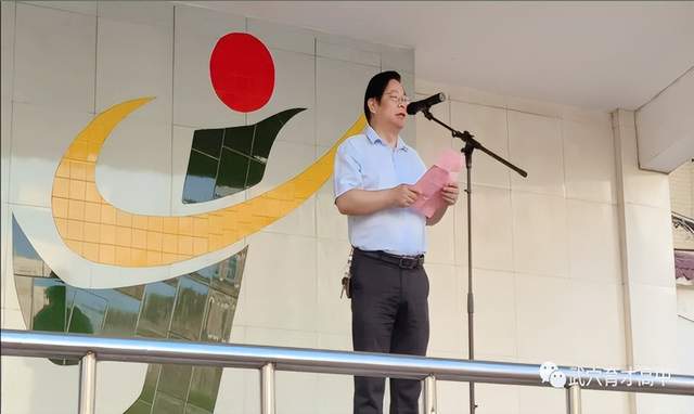 【荆楚教育】湖北武穴育才高中王汉中：努力奔跑，教育路上追梦人！