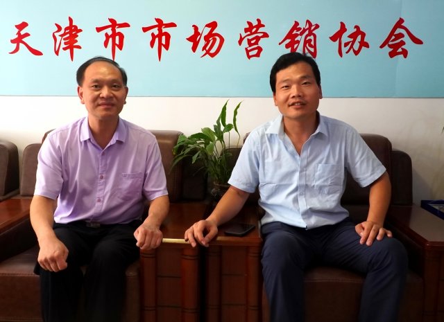 周新刚会见缘顺源公司负责人陈保苏，赞扬特通膳食创新美食