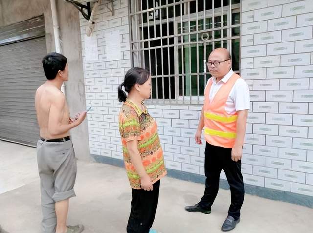 夏日炎炎送清风 家校共守清廉线——湖北武穴第五实验中学松山咀校区开展廉洁家访活动！